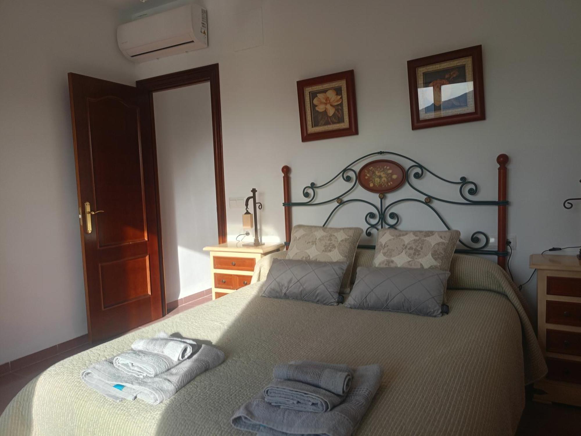 Villa Cultural Montelucia Montecorto Habitación foto